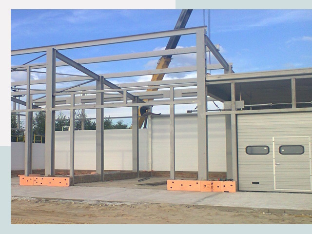 Строительство автосервисов от СтальСтрой-Злн по цене 621 руб.